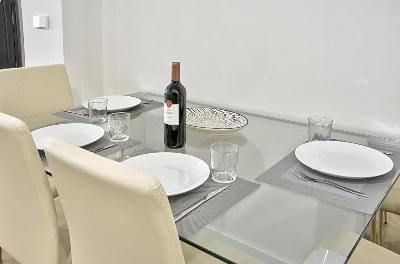 Apartamento De Dos Dormitorios En Triana Sevilla Exterior foto