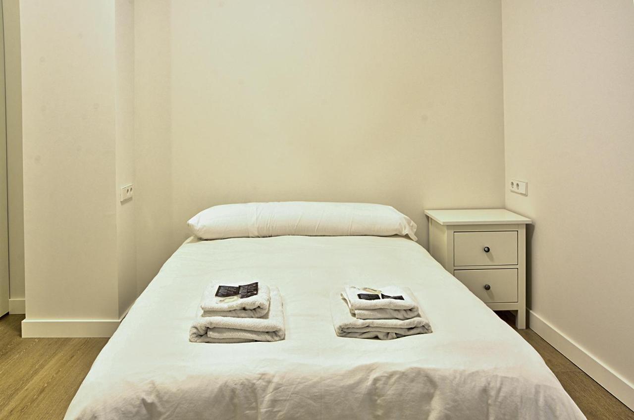 Apartamento De Dos Dormitorios En Triana Sevilla Exterior foto