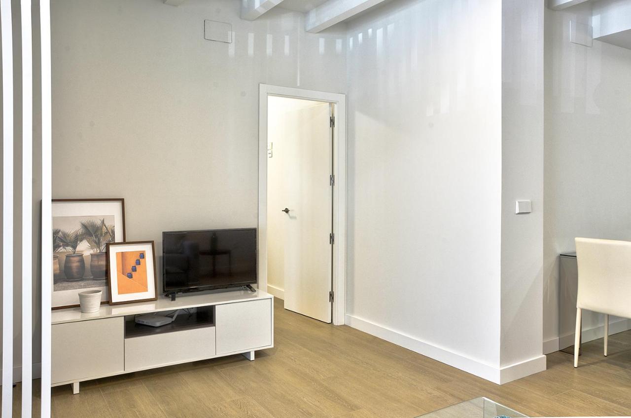 Apartamento De Dos Dormitorios En Triana Sevilla Exterior foto